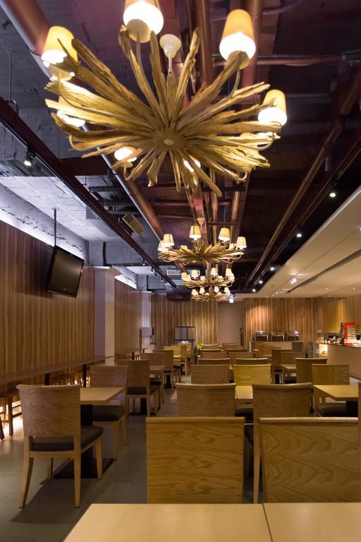 Hotel 麗馨商旅七賢館 Kaohsiung Exterior foto
